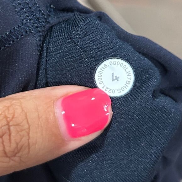 Lululemon Wunder Train High Rise Short 8” - Picture 3 of 3